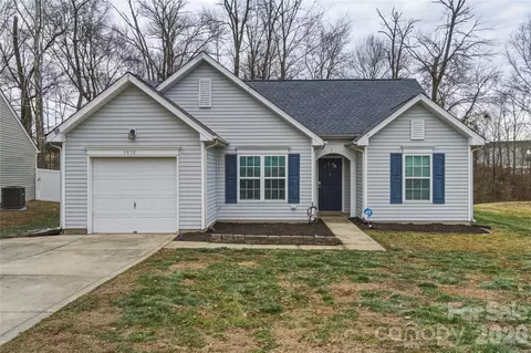 5830 Shining Oak Ln, Charlotte, NC 28269