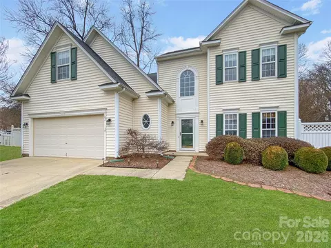 102 Shephard Hill Dr, Mooresville, NC 28115