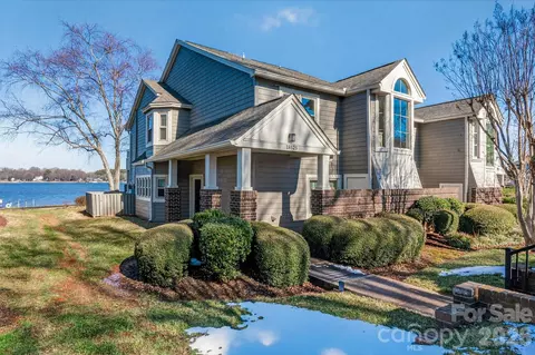 18525 Vineyard Point Ln, Cornelius, NC 28031