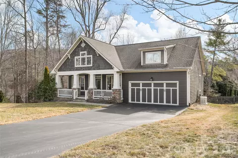 17 Moser Sedge Ct, Biltmore Lake, NC 28715