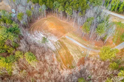 3941 Fox Winkler Rd, Lenoir, NC 28645