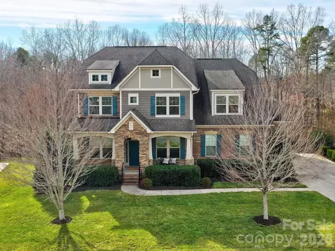 4006 Tremont Dr, Indian Trail, NC 28079