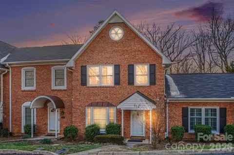 313 Wisteria Ln, Kannapolis, NC 28083