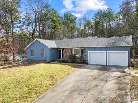 121 Rustic Way Ln, Mooresville, NC 28117