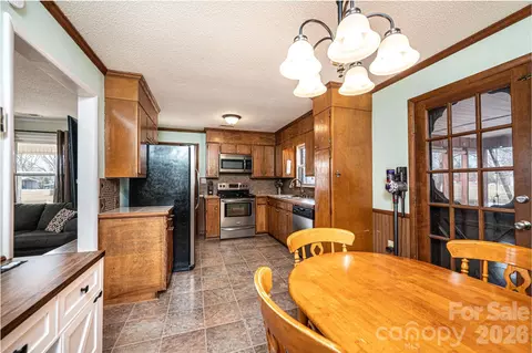 Kitchen - 1109 34th Street Ne Ln NE, Conover, NC 28613 photo 1 of 4