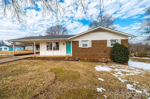 1109 34th Street Ne Ln NE, Conover, NC 28613