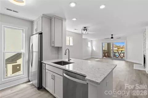 18729 Vineyard Point Ln, Cornelius, NC 28031