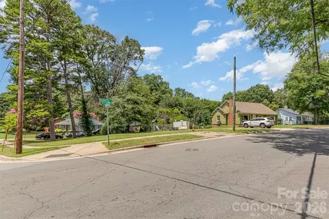 1318 Enderly 1 Rd #1, Charlotte, NC 28208