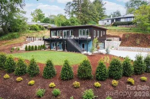 8 Midland Dr, Asheville, NC 28804