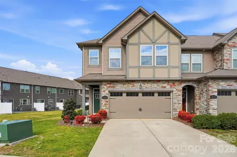 9258 Glenburn Ln, Charlotte, NC 28278