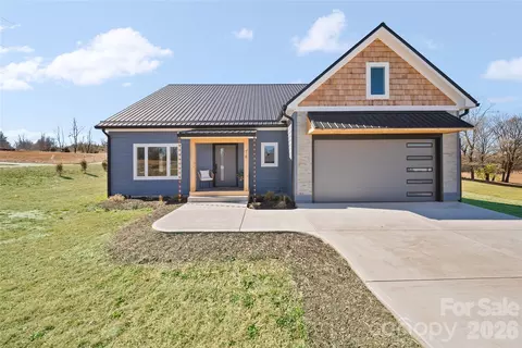 78 Scott Meadows Dr, Asheville, NC 28806