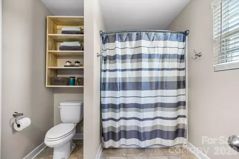 Bath - 3842 E Maiden Rd, Maiden, NC 28650 photo 4 of 4