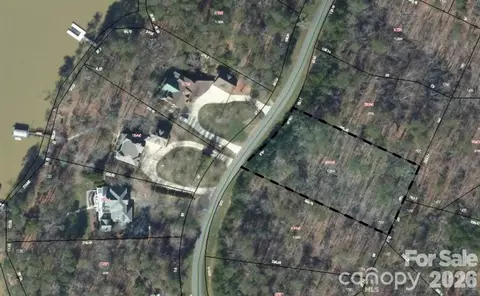 300 Whisper Lake Dr, New London, NC 28127