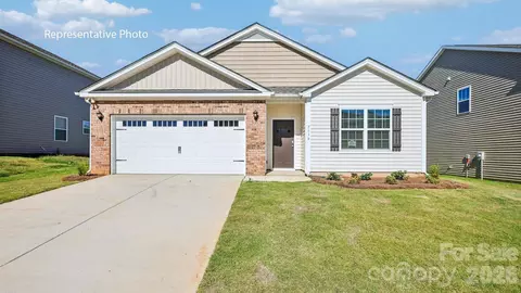 756 14th Avenue Ne Ct NE, Hickory, NC 28601