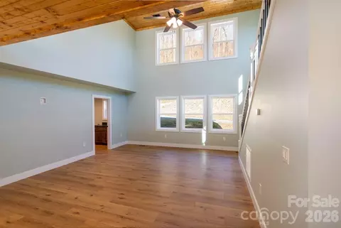 Living - 175 Trinity Dr, Sylva, NC 28779 photo 2 of 5