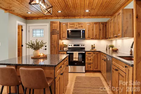 Kitchen - 175 Trinity Dr, Sylva, NC 28779 photo 2 of 3