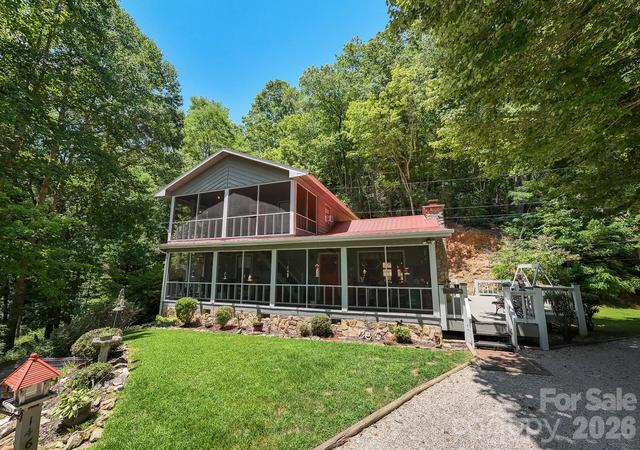 146 W Stecoah Hts, Robbinsville, NC 28771