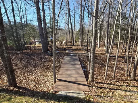 Exterior - 107 Beechmont Dr, Morganton, NC 28655 photo 8 of 13