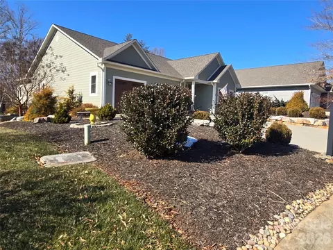 Exterior - 107 Beechmont Dr, Morganton, NC 28655 photo 3 of 13