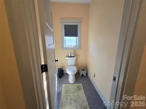 Bath - 107 Beechmont Dr, Morganton, NC 28655 photo 5 of 6