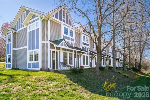 3 Penley B Ave #B, Asheville, NC 28804