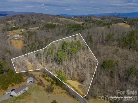 99999 Baileys Branch Rd, Marshall, NC 28753