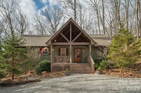 1600 Black Oak Dr, Sapphire, NC 28774