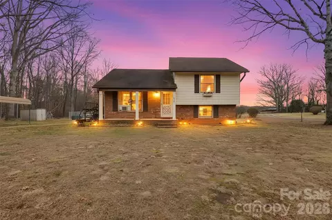 650 Old Wilkesboro Road Ext, Taylorsville, NC 28681