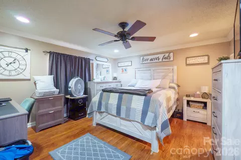Bedroom - 1049 Ramsey St, Stanley, NC 28164 photo 3 of 4