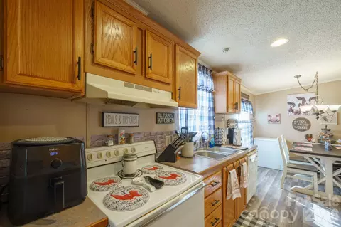 Kitchen - 1049 Ramsey St, Stanley, NC 28164 photo 1 of 4
