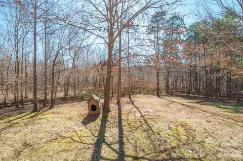 Exterior - 1049 Ramsey St, Stanley, NC 28164 photo 4 of 5