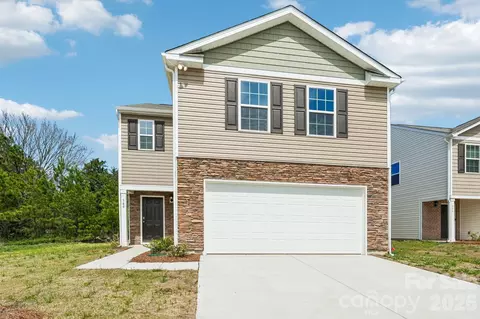 569 N Sparkleberry St, Chester, SC 29706