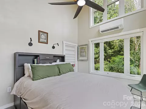 Bedroom - 1225 Clark Rd, Clyde, NC 28721 photo 3 of 6