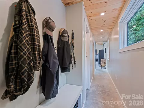 Entry Way - 1225 Clark Rd, Clyde, NC 28721 photo 1 of 1