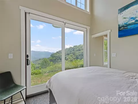 Bedroom - 1225 Clark Rd, Clyde, NC 28721 photo 4 of 6