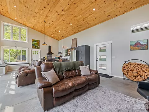 Living - 1225 Clark Rd, Clyde, NC 28721 photo 7 of 8