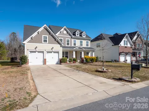 11587 Macallano Dr, Charlotte, NC 28215