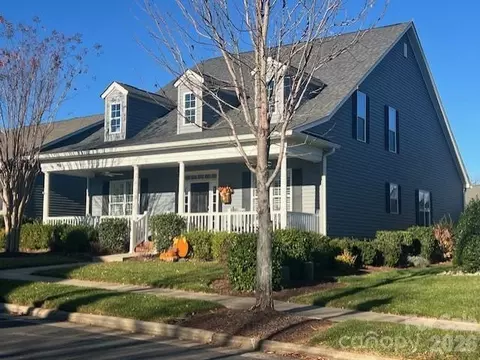 11735 Meetinghouse Dr, Cornelius, NC 28031