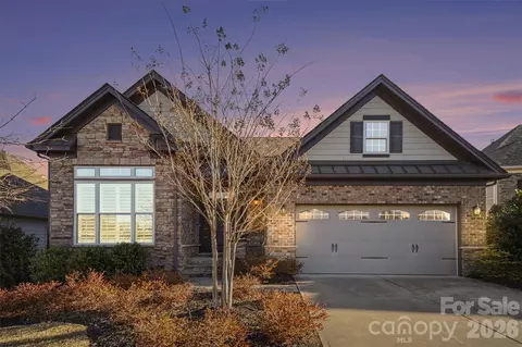 15828 Vale Ridge Dr, Charlotte, NC 28278