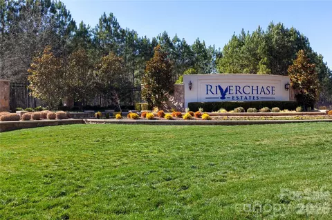 6191 Chimney Bluff Rd, Lancaster, SC 29720
