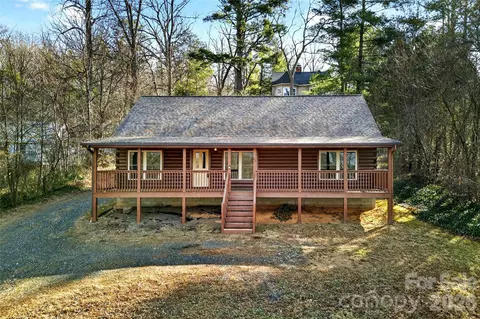 67 Sunset Dr, Black Mountain, NC 28711