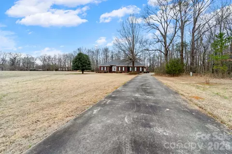 2800 N Rocky River Rd, Monroe, NC 28110