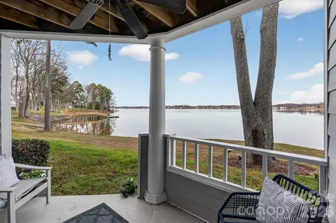 367 Northwest Dr, Davidson, NC 28036