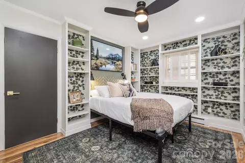 Bedroom - 556558 Thorncliff Dr, Seven Devils, NC 28604 photo 4 of 11