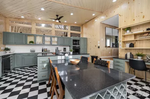 Kitchen - 556558 Thorncliff Dr, Seven Devils, NC 28604 photo 1 of 6