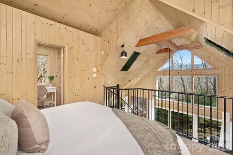 Bedroom - 556558 Thorncliff Dr, Seven Devils, NC 28604 photo 11 of 11
