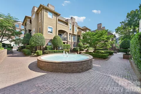 1109 E Morehead 16 St #16, Charlotte, NC 28204