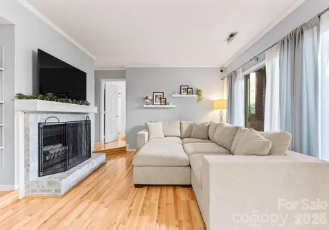 1109 E Morehead 16 St #16, Charlotte, NC 28204