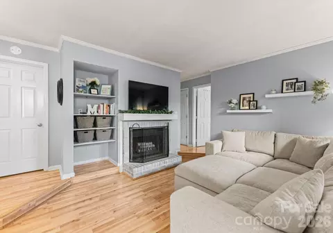 1109 E Morehead 16 St #16, Charlotte, NC 28204