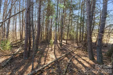 879 E Memorial Hwy, Harmony, NC 28634 photo 22